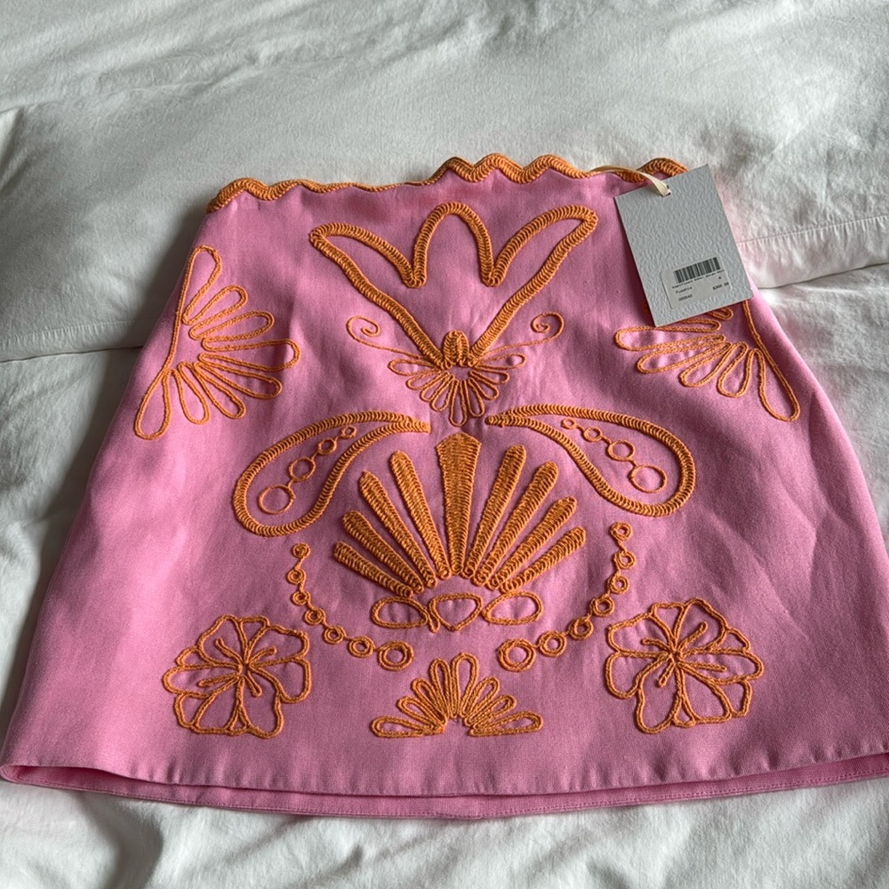 Significant Other Seren skirt-size US 4. NWT.